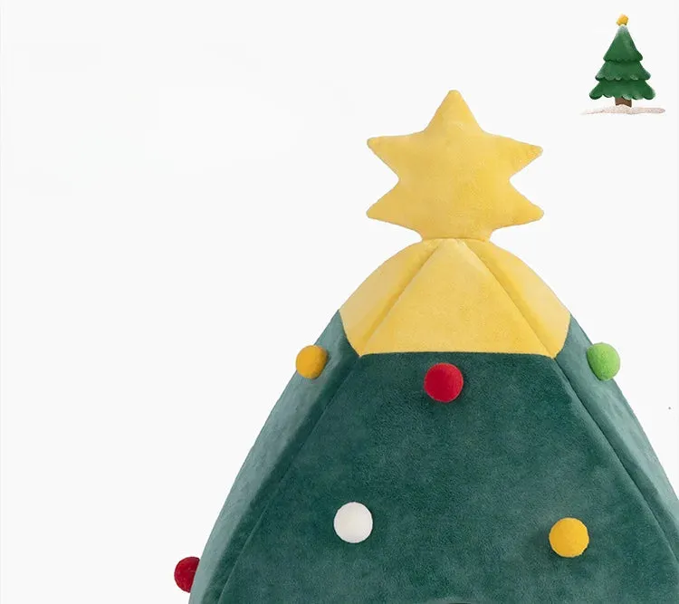 Cozy Christmas Themed Pet Bed for Cats and Dogs